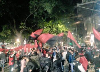 Córdoba se tiñó de roja y negra en la previa del duelo de este miércoles