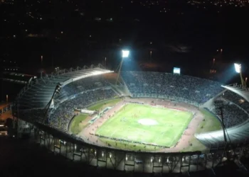 Colón visita a Talleres en el Kempes