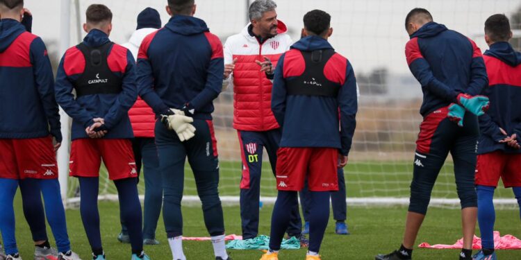 Munúa otra vez al frente