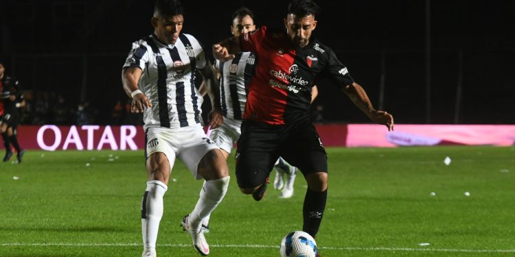 Defensa eliminó a Argentinos Jrs y puede cruzarse con River en Copa Argentina