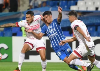 Lanús y Godoy Cruz se juegan en Córdoba el pase de ronda en la Copa Argentina