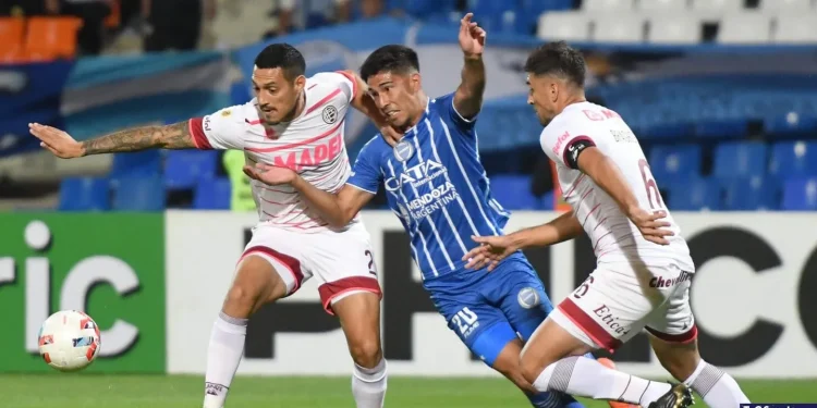 Lanús y Godoy Cruz se juegan en Córdoba el pase de ronda en la Copa Argentina