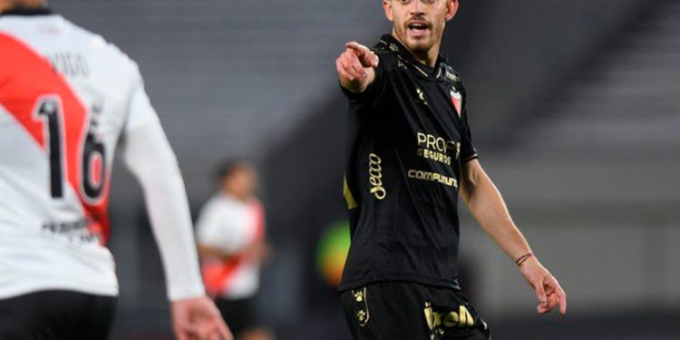 Rescindió con Colón y tiene nuevo club: mirá dónde jugará Nahuel Gallardo