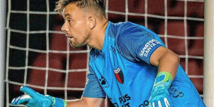 Las palabras de Burián a Chicco luego del partido de Colón con Vélez
