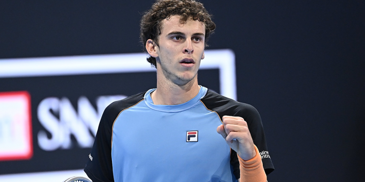 Juan Manuel Cerúndolo se bajó del Challenger de Zug por molestias físicas