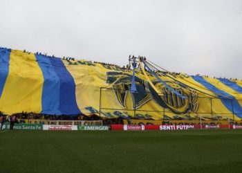 Mirá los videos: Las diferencias de seguridad en las tribunas entre el clásico rosarino y el santafesino