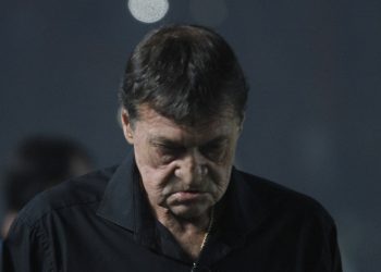 Tras su paso por Colón, Julio César Falcioni vuelve a Independiente: ¿Viene a Santa Fe el lunes?