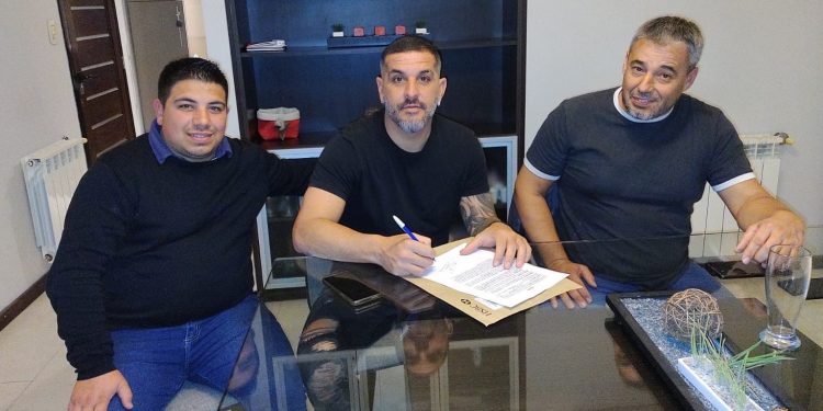 Un recordado ex Colón vuelve a jugar al fútbol tras más de dos años