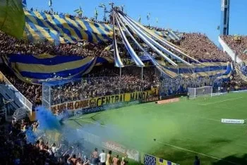 Se juega una nueva edición del clásico rosarino en el Gigante: Hora y TV