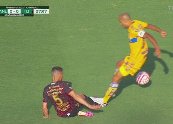 Cómo le fue a Lértora en su debut en el fútbol mexicano