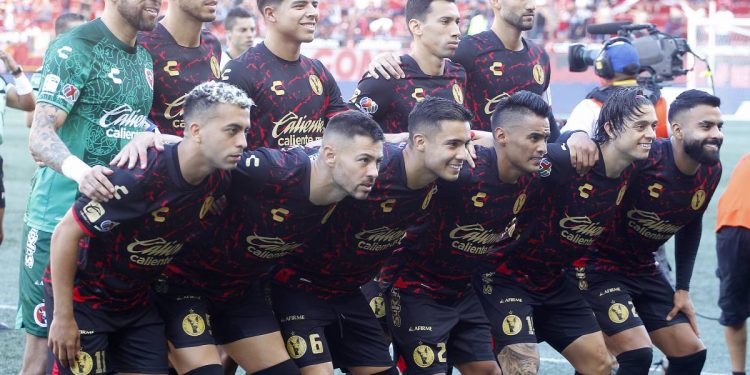 Llegó la primera victoria de Lértora en México y fue ante un grande dirigido por un ex Unión