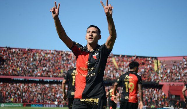 Conmebol destacó una jugada de Eric Meza en el partido contra Talleres