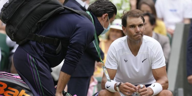 Rafael Nadal no jugará la semifinal de Wimbledon por lesión