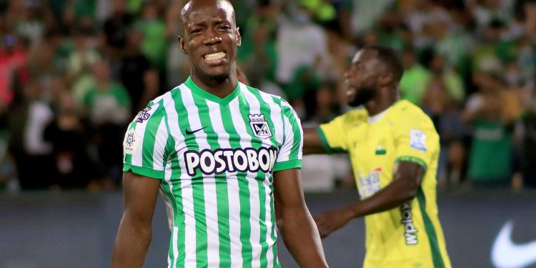 Colón cerró dos refuerzos que llegan del extranjero