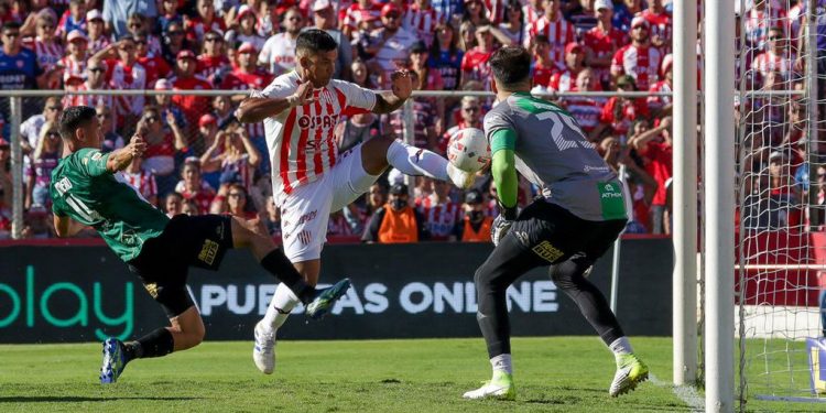 En 72 horas Unión enfrentará a Banfield dos veces: Días, horarios, árbitros y TV