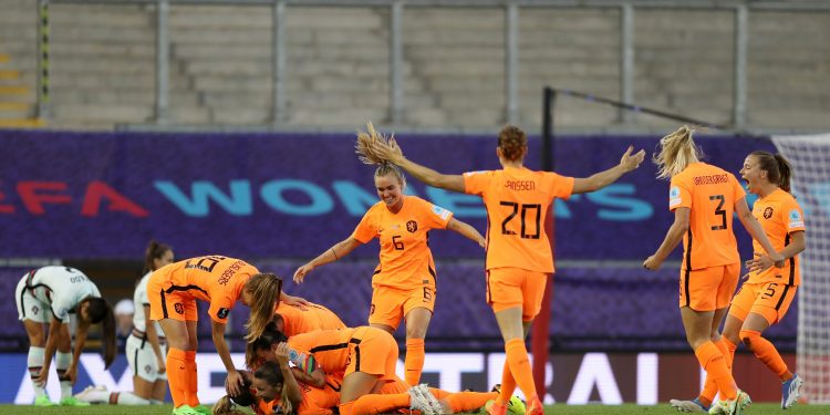 Países Bajos venció a Portugal en la Eurocopa Femenina