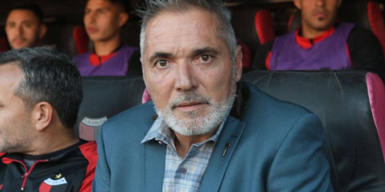 Final PT: Colón se fue al descanso ganando y con un hombre menos