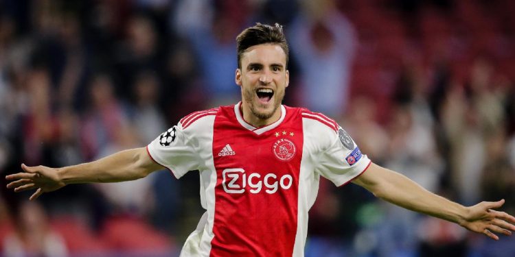 Nicolás Tagliafico dejará el Ajax para sumarse al Olympique Lyon