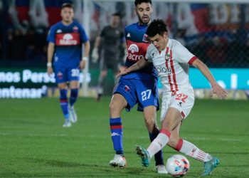 Tigre superó a Estudiantes, que tiene la mente en la Copa