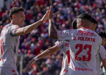 Unión goleó a Lanús y llega envalentonado a la revancha con Nacional