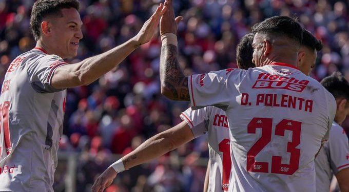 Unión goleó a Lanús y llega envalentonado a la revancha con Nacional