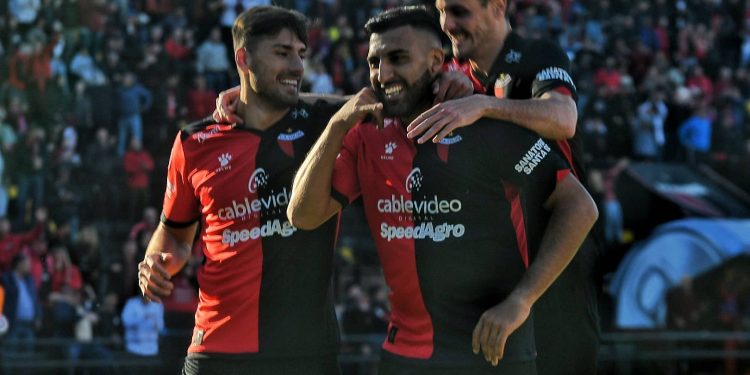 Final PT: Colón se fue al descanso ganando y con un hombre menos
