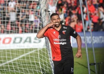 El posteo de Colón sobre Wanchope en redes, que generó todo tipo de comentarios: «Hola, si…»