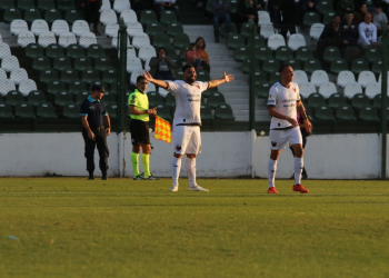 Colón tiene algunos regresos y la ausencia de Farías