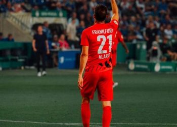 Debut oficial y gol para el Pipa Alario en Alemania