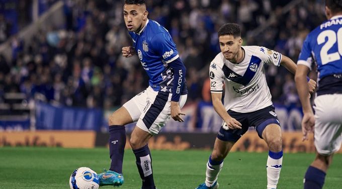 Previo a venir a Santa Fe, Velez sacó ventaja mínima en la ida ante Talleres