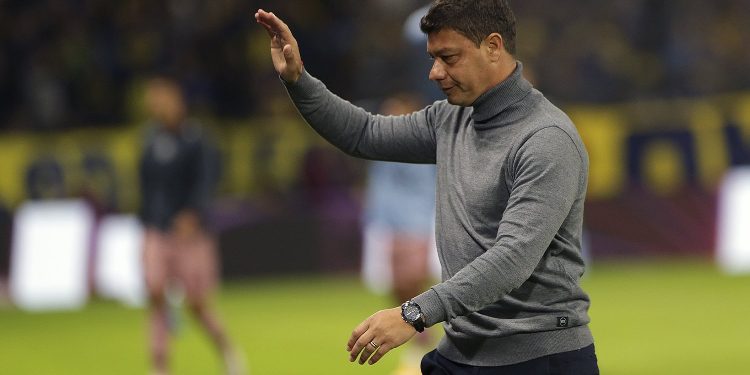Seba Battaglia confirmó contactos con Colón