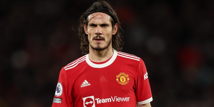 Cavani ya tiene club, jugará en el Valencia