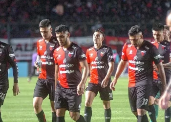 Colón iría con cambios a Santiago del Estero