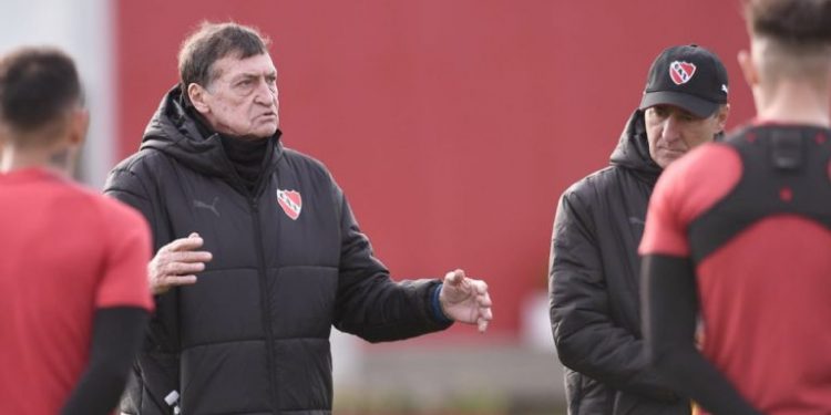 Se enojó Falcioni: «Es una falta de respeto que…»