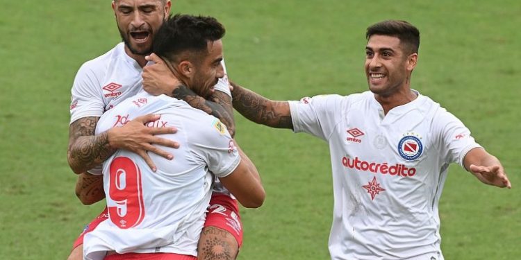 El goleador que confesó haber estado «muy cerca de jugar en Colón, a principio de año»