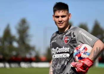 Firmó hace pocas horas en Newells y estaría mañana ante Colón
