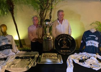 Glorias Tatengues en un festejo internacional: «A 20 años de la Hazaña de Pacaembú»