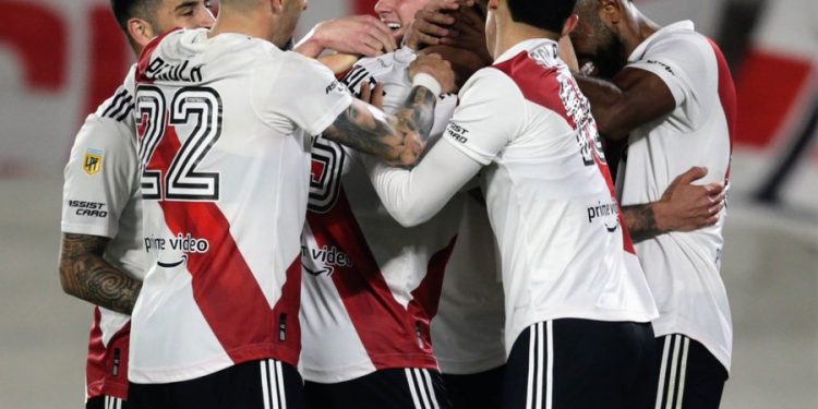 River resolvió rápidamente el partido ante Central Córdoba