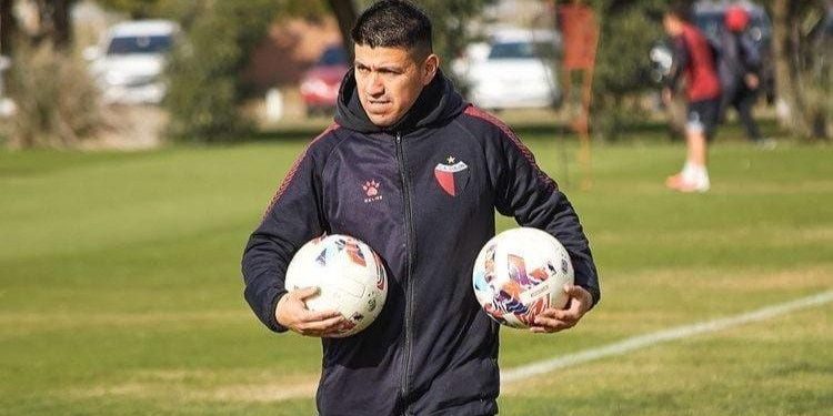 La historia del ex futbolista que hoy es utilero de Colón