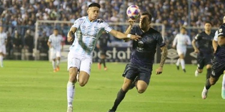 El Decano empató y ya no es puntero del torneo