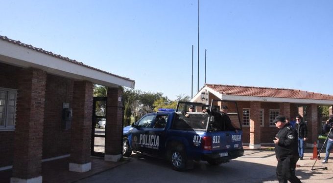 Colón se expidió sobre la visita de la barra brava al entrenamiento