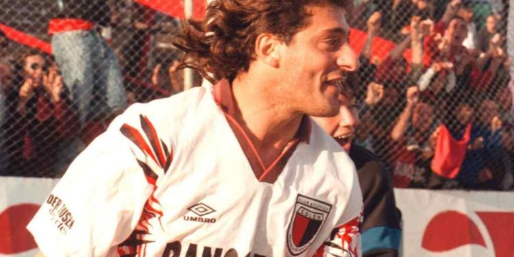Un ex Colón fue contundente: «Maradona se murió solo»