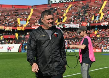 Colón tiene los concentrados para recibir a Argentinos: ¿Cómo formaría?