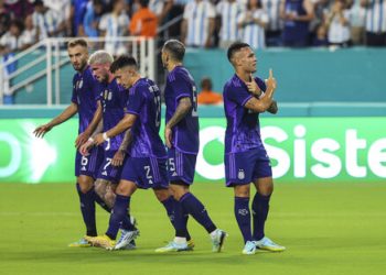 Argentina juega con Jamaica un amistoso que puede ser histórico