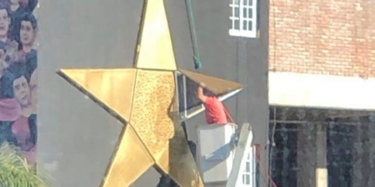 Fotos: así va quedando el nuevo mural de Colón