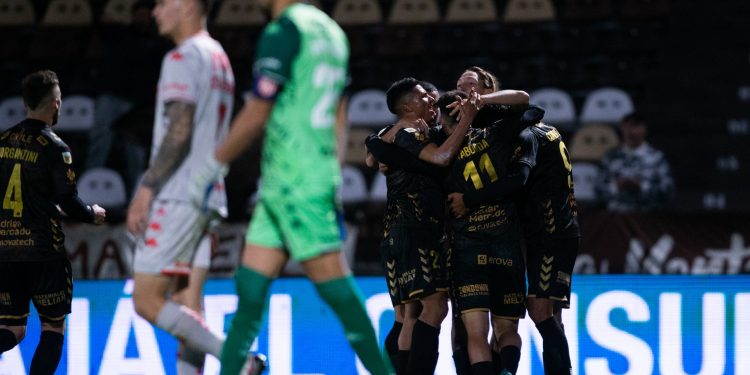 Platense venció a Unión en Vicente López