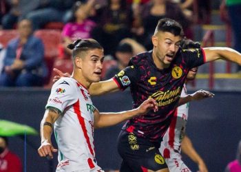 Y el «León» mojó en México: Mirá el gol del ex Colón