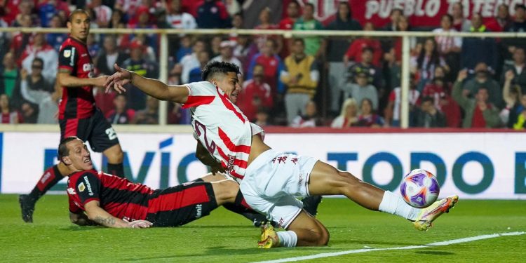 Unión vs Newell’s: ganó la visita en el 15 de abril