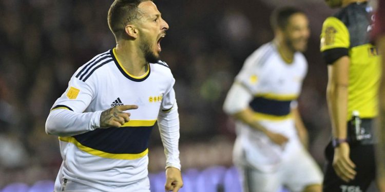 Gol agónico de Benedetto y punta para Boca