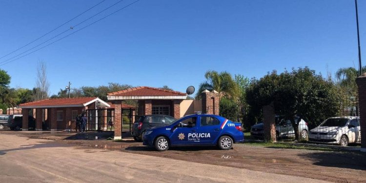 Colón trabaja con custodia